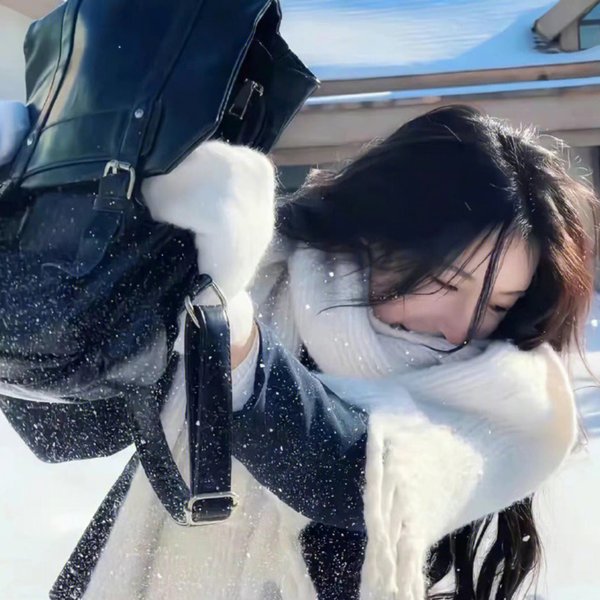 大撒金钱